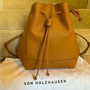Von Holzhausen Large Bucket Backpack in Caramel